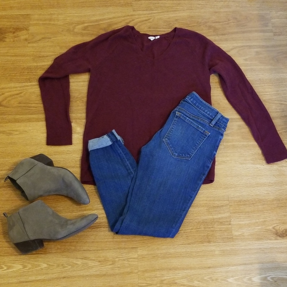 Gap Sweater